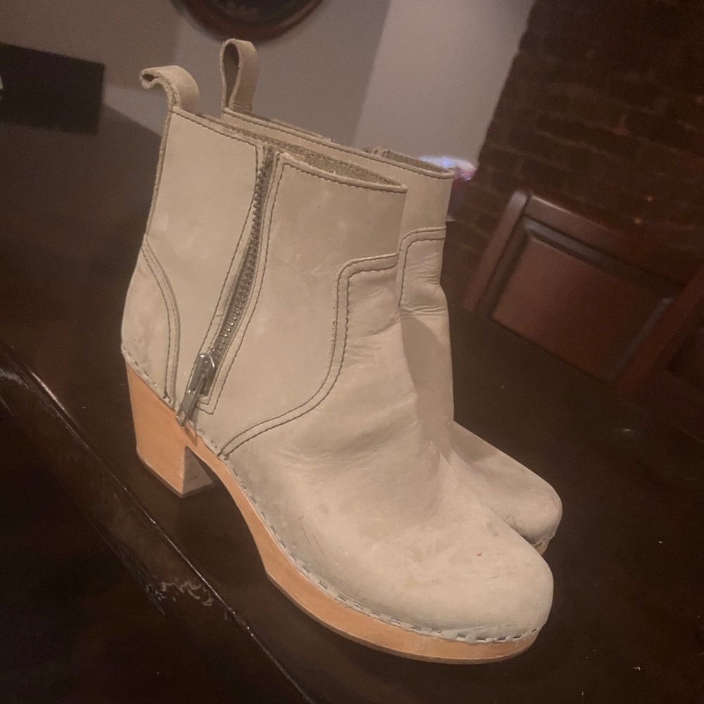 Swedish Hasbeens- Zip It Emy Boots